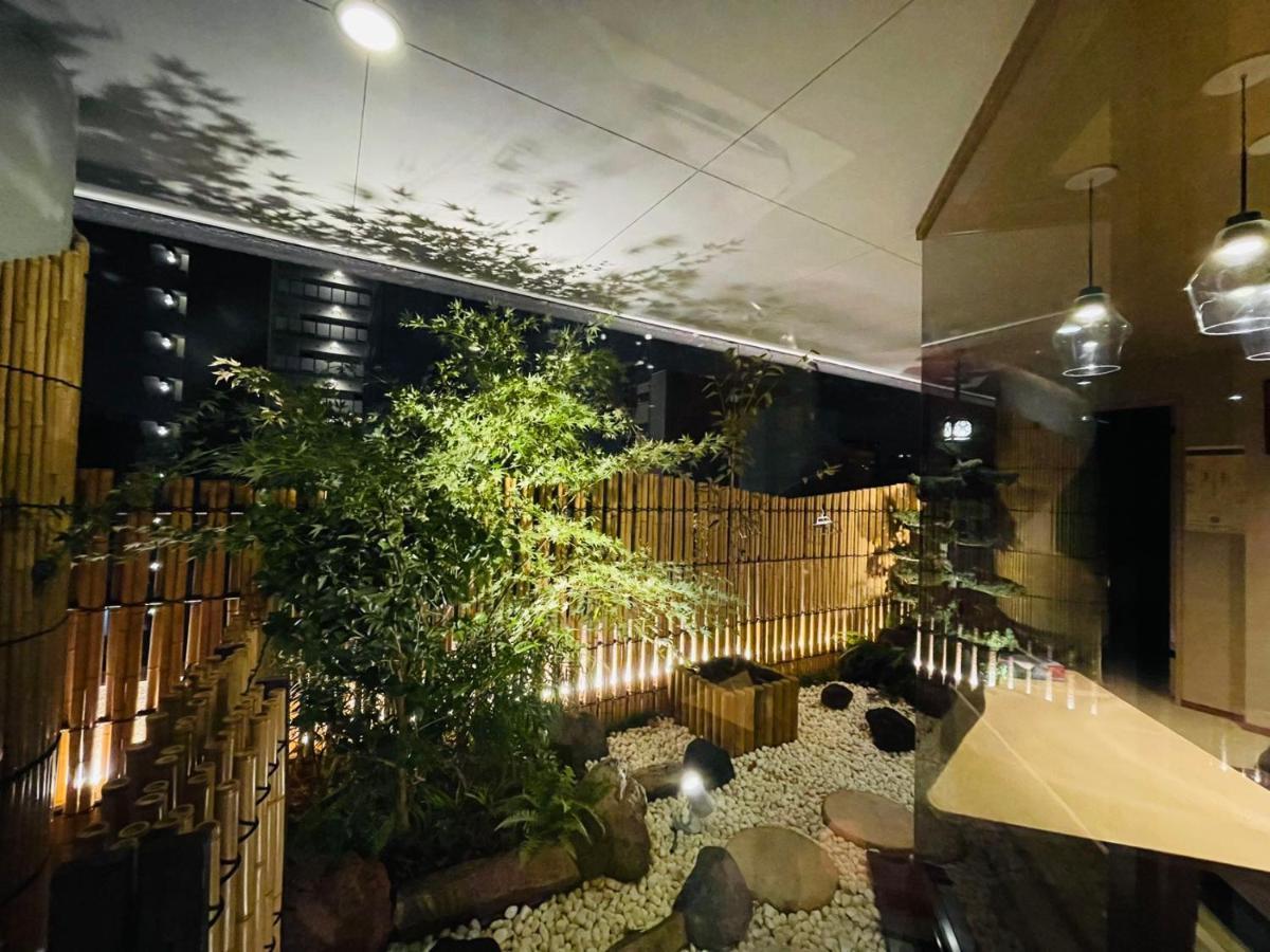 東瀛stays 6階 ゆったり庭付きワンフロア部屋 Осака Экстерьер фото